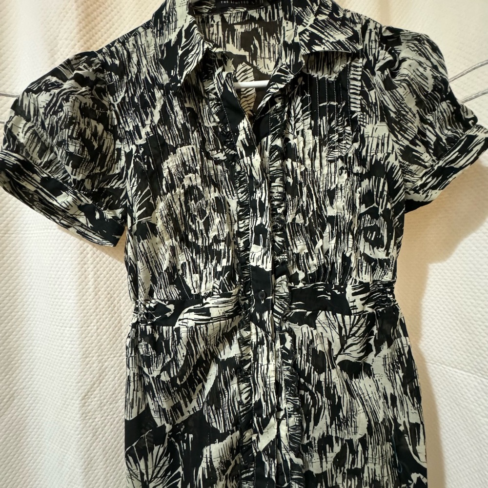Shirt black and tan small size